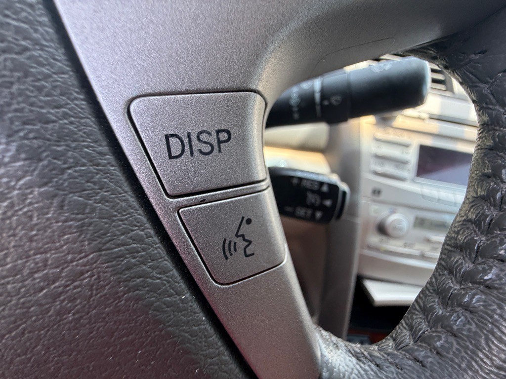 2011 Toyota Camry Image 18