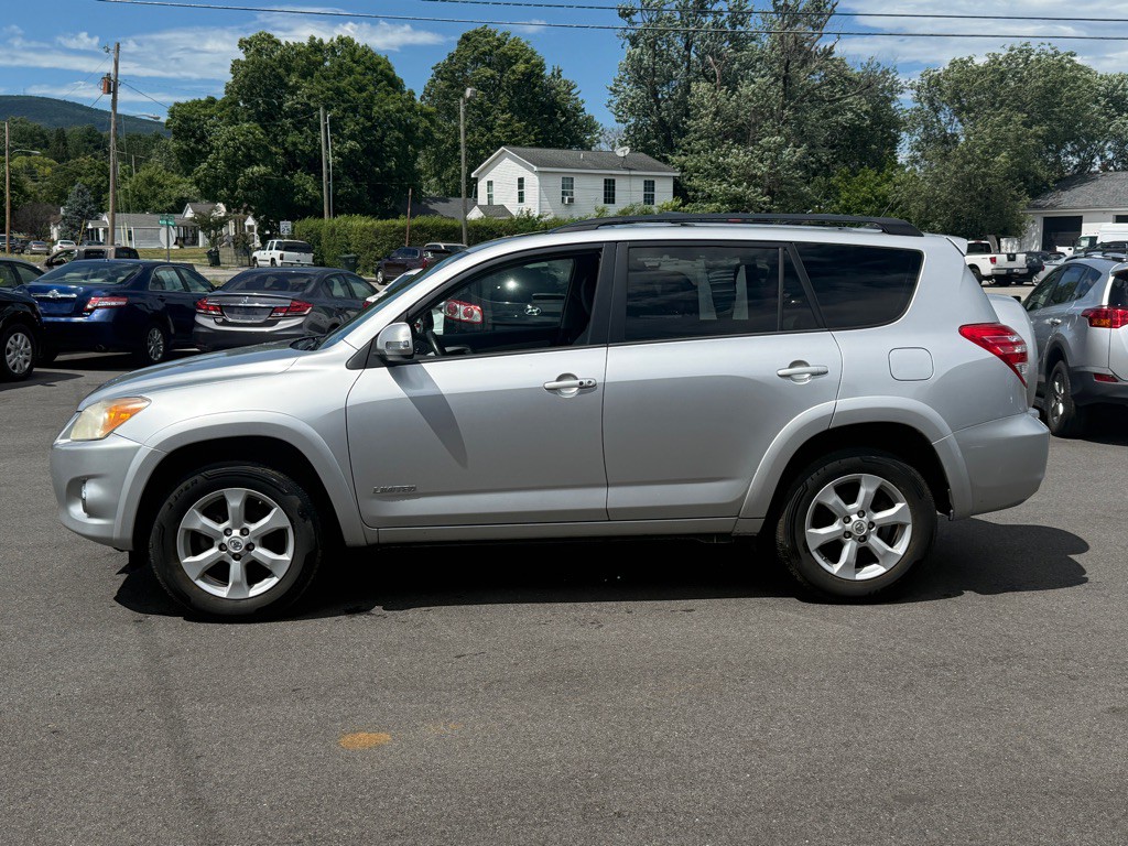 2012 Toyota Rav4 Image 2