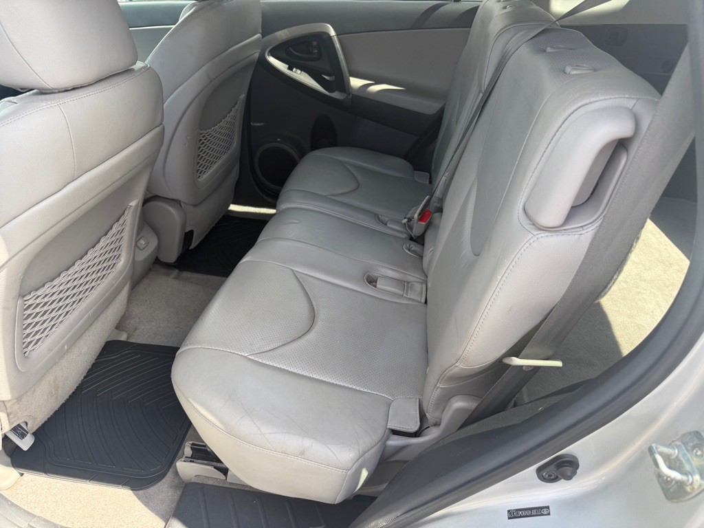 2012 Toyota Rav4 Image 9