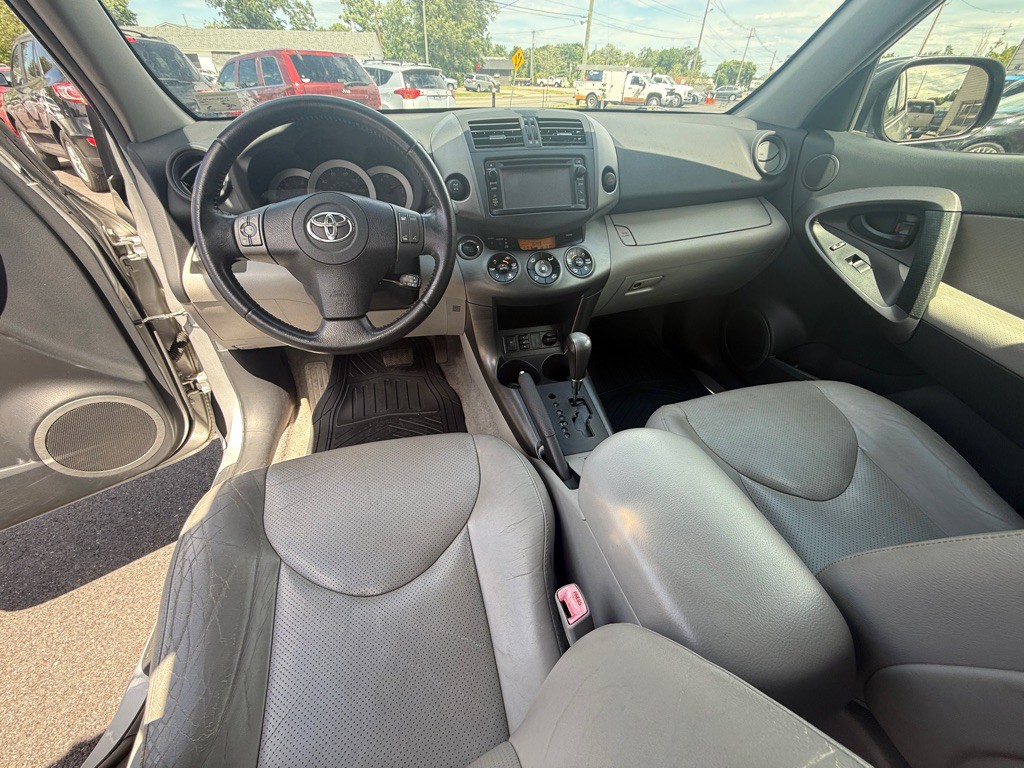 2012 Toyota Rav4 Image 11