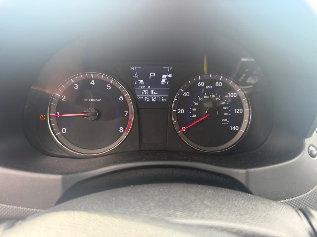 2013 Hyundai Accent Image 12