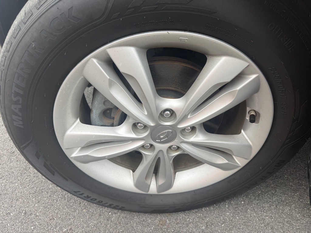 2013 Hyundai Tucson Image 24