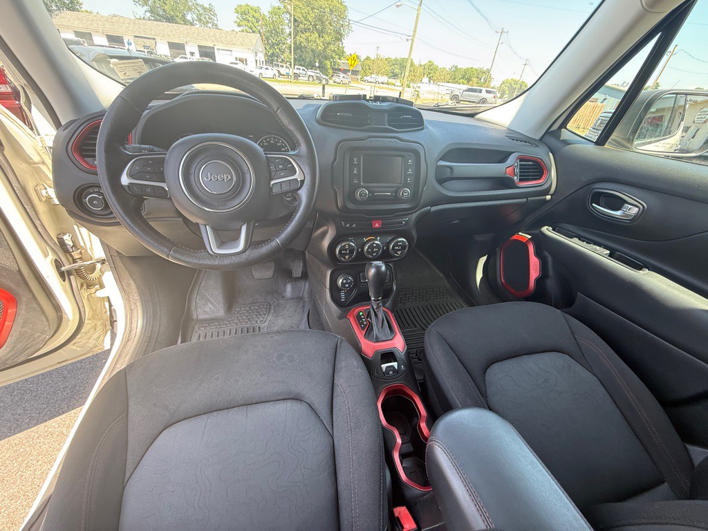 2016 Jeep Renegade Image 10