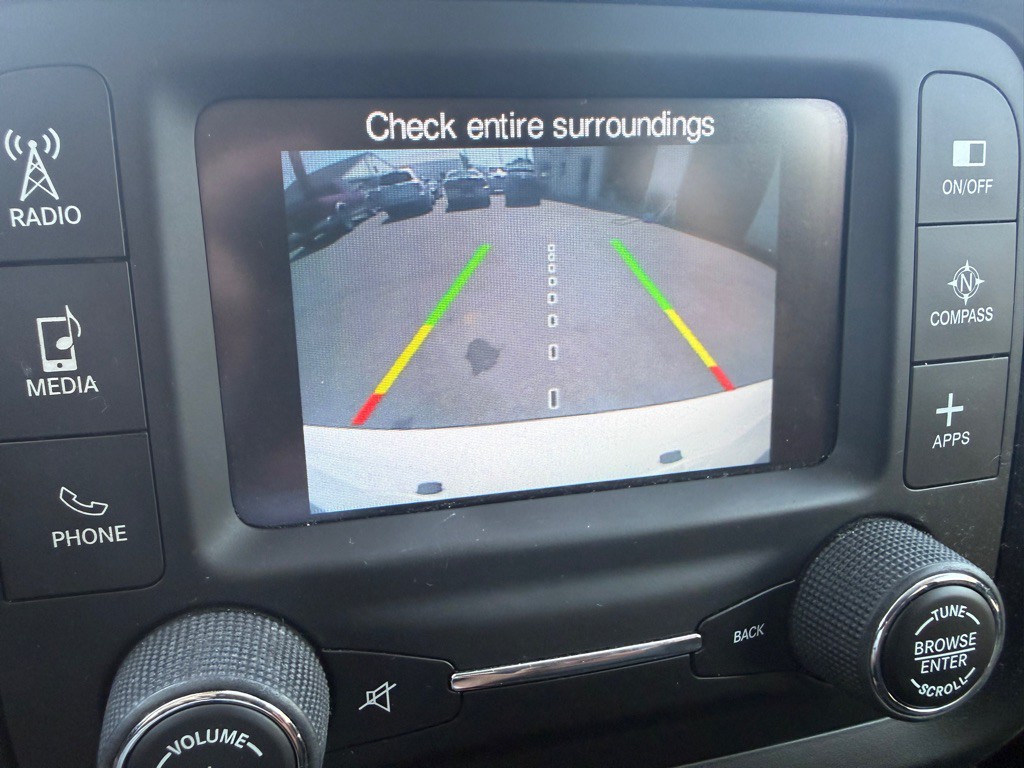 2016 Jeep Renegade Image 14