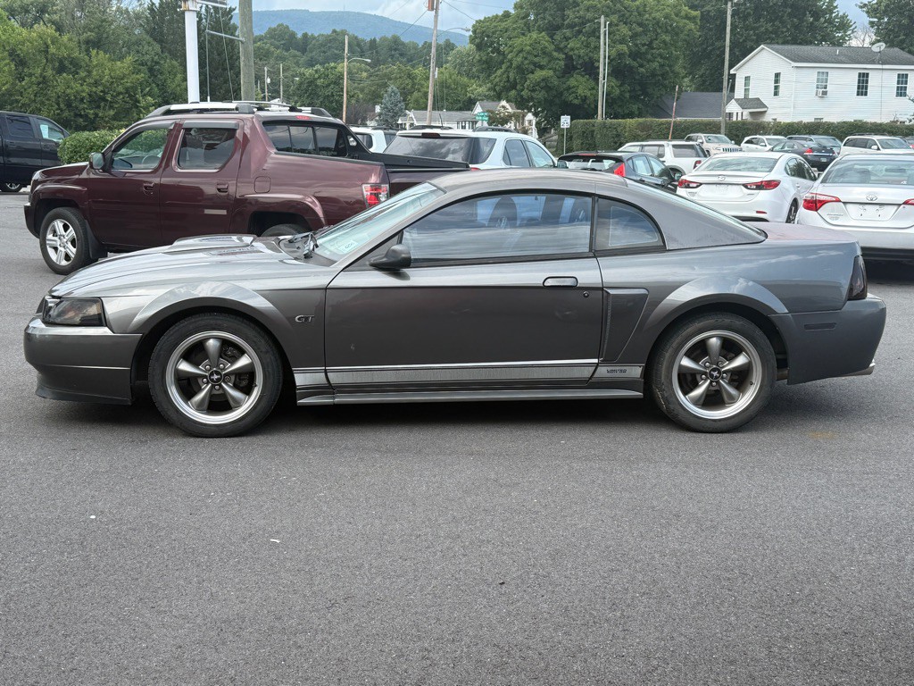 2003 Ford Mustang Image 2