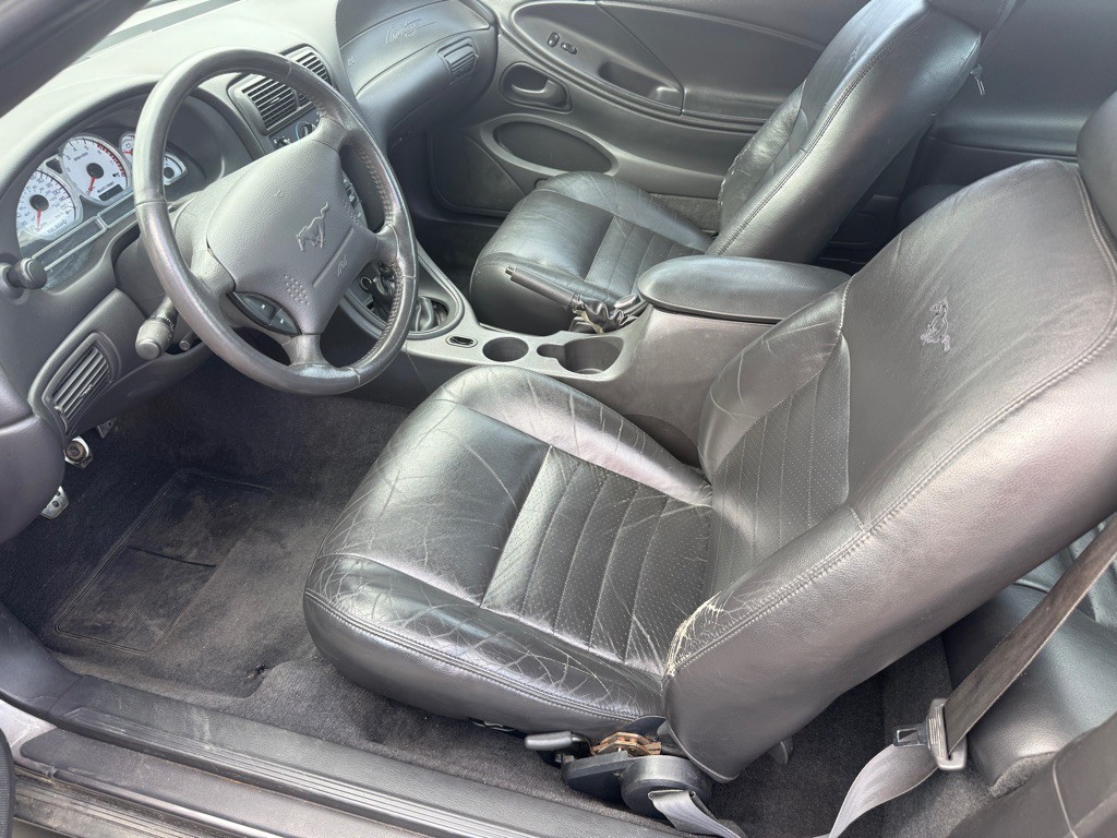 2003 Ford Mustang Image 9