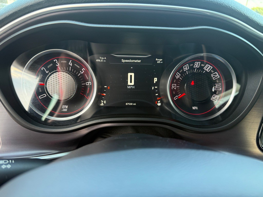 2016 Dodge Challenger Image 10