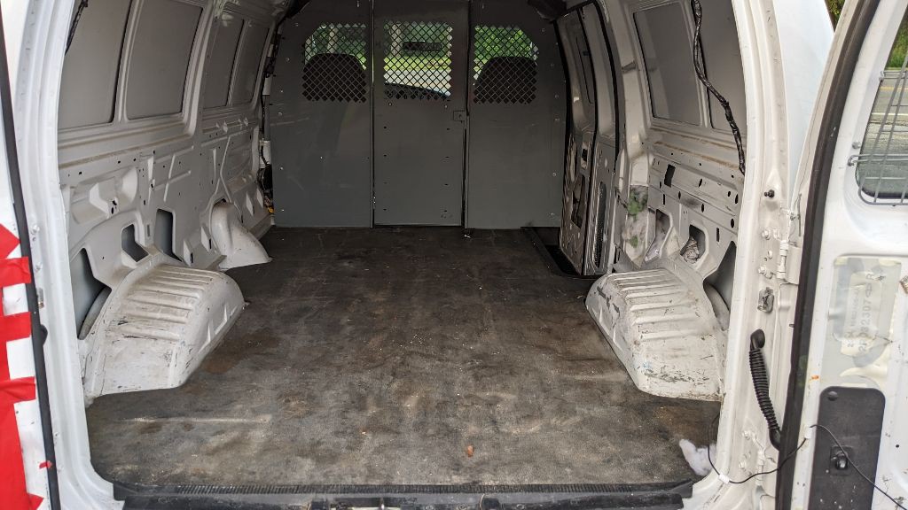 2008 Ford E-150 Image 23