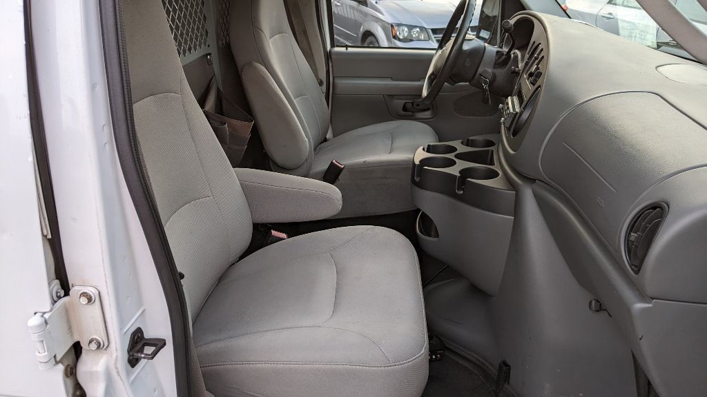 2008 Ford E-150 Image 19