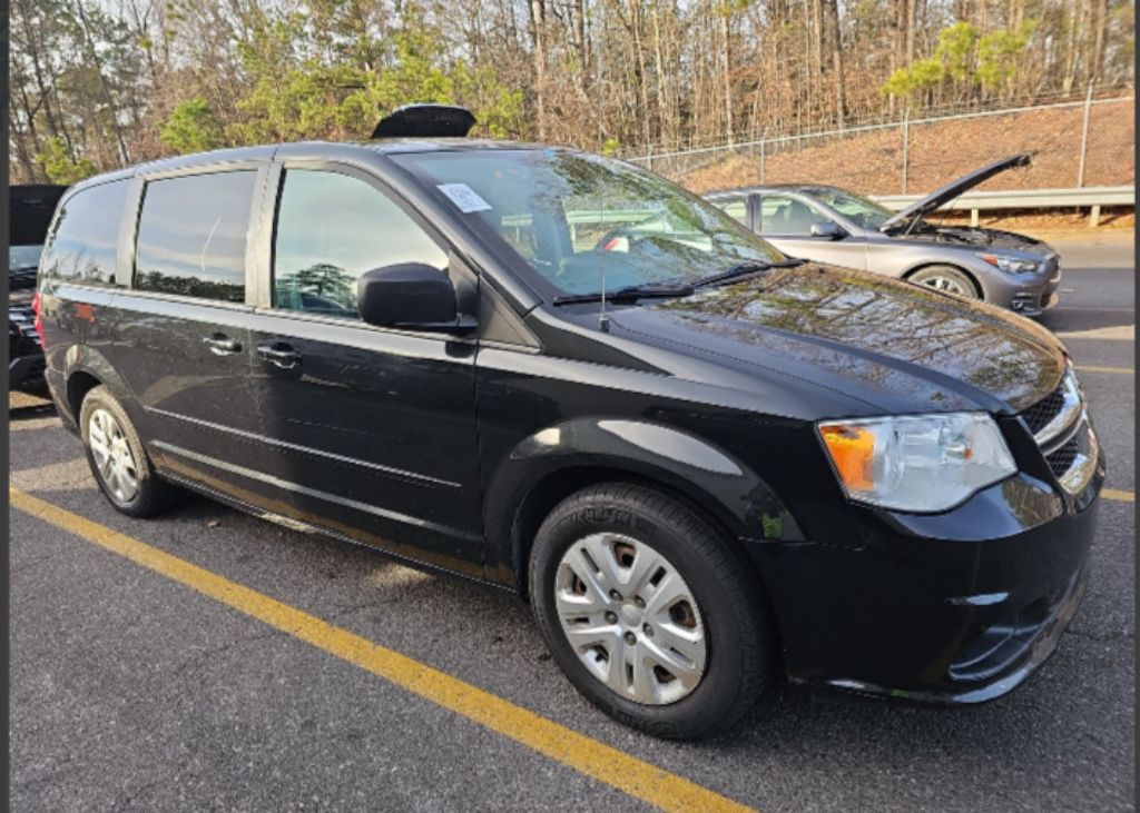 2017 Dodge Ram Van Image 1