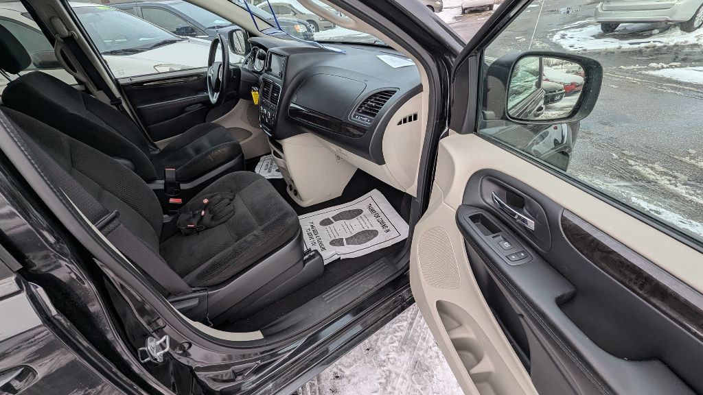 2017 Dodge Ram Van Image 10