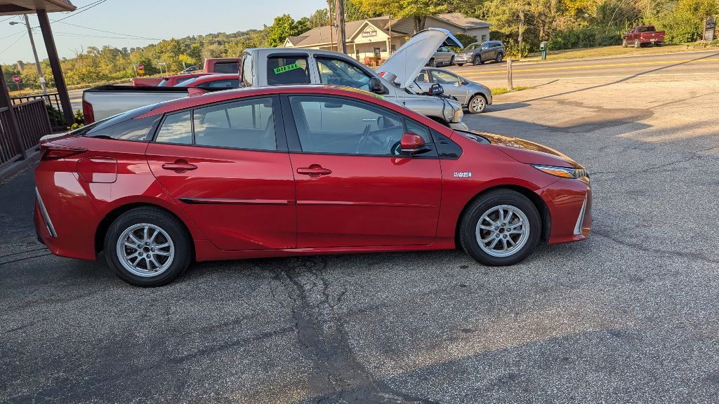 2019 Toyota Prius Image 15
