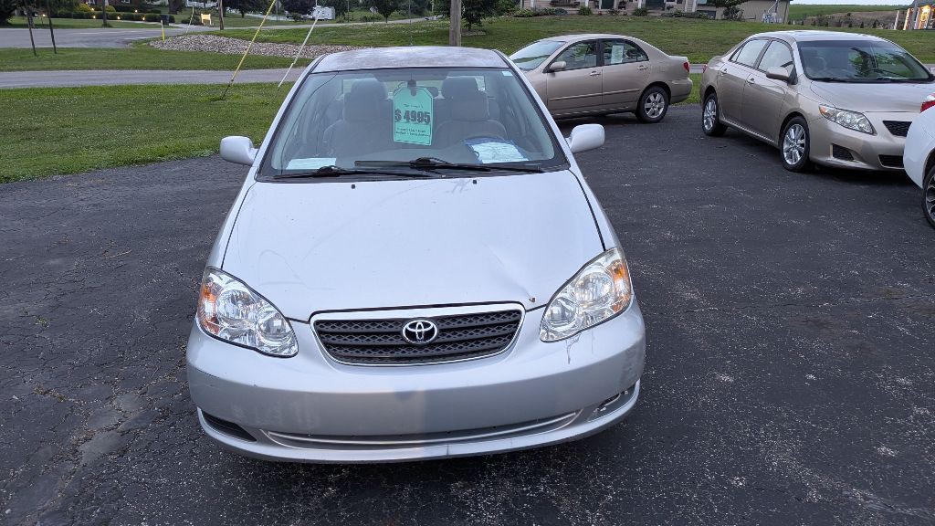 2005 Toyota Corolla Image 2