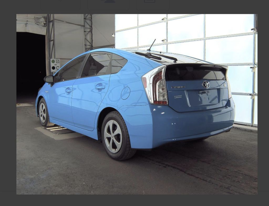 2014 Toyota Prius Image 9