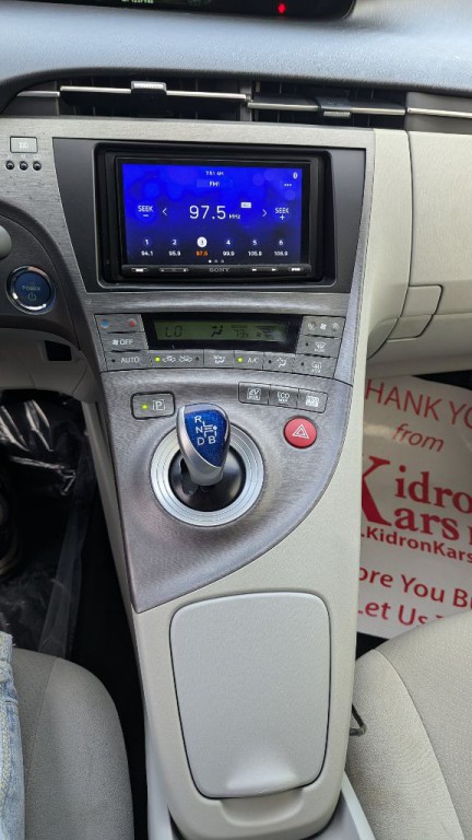 2014 Toyota Prius Image 17