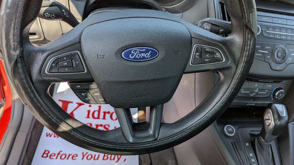 2016 Ford Focus Image 13