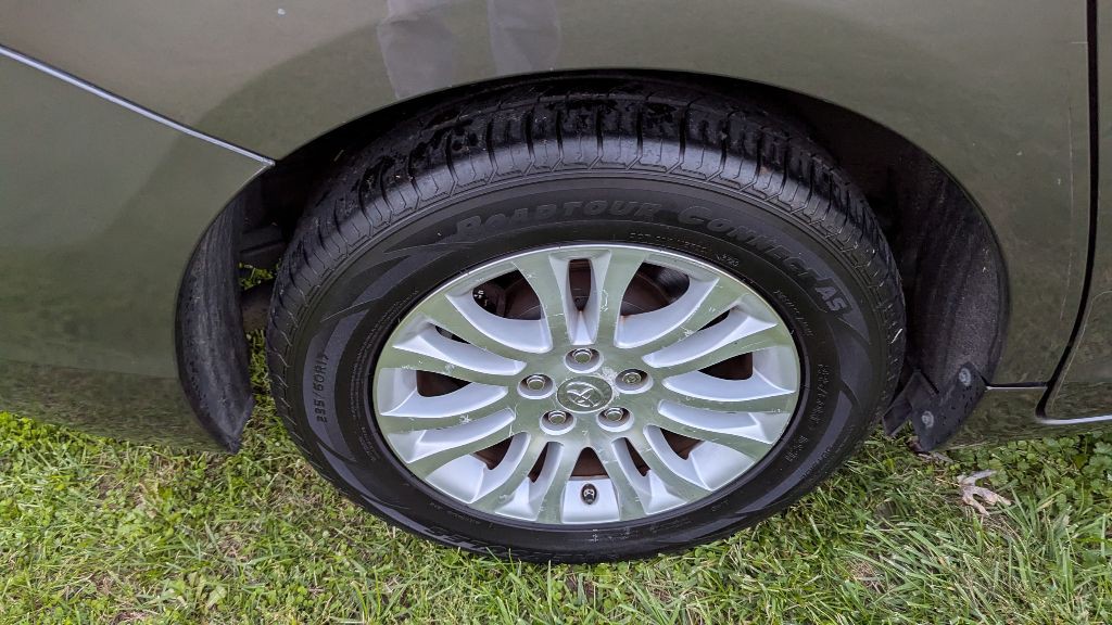 2013 Toyota Sienna Image 26