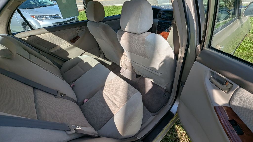 2007 Toyota Corolla Image 10