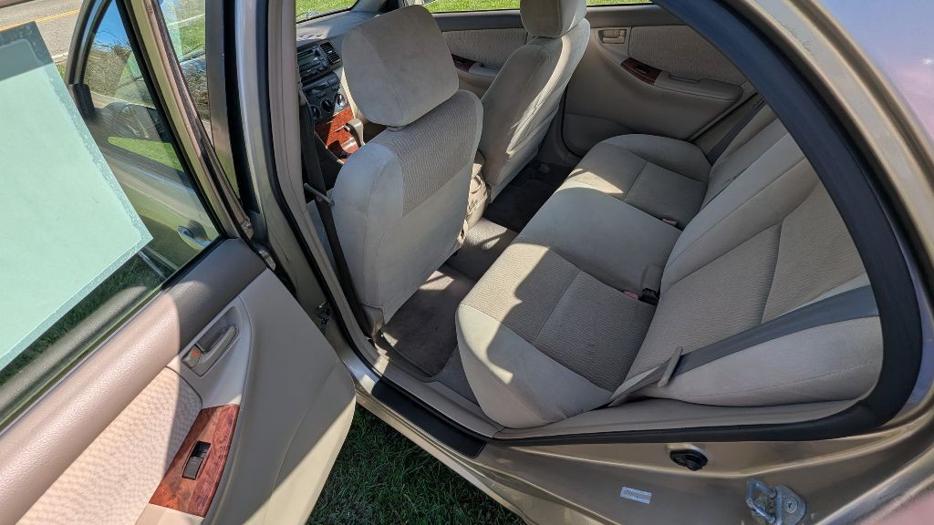 2007 Toyota Corolla Image 11