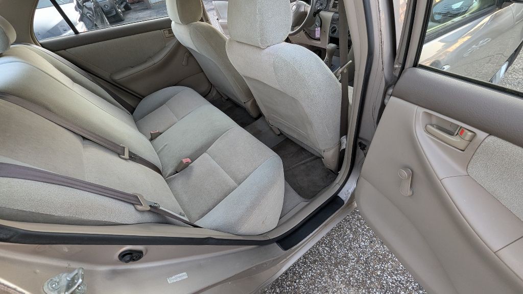 2003 Toyota Corolla Image 15