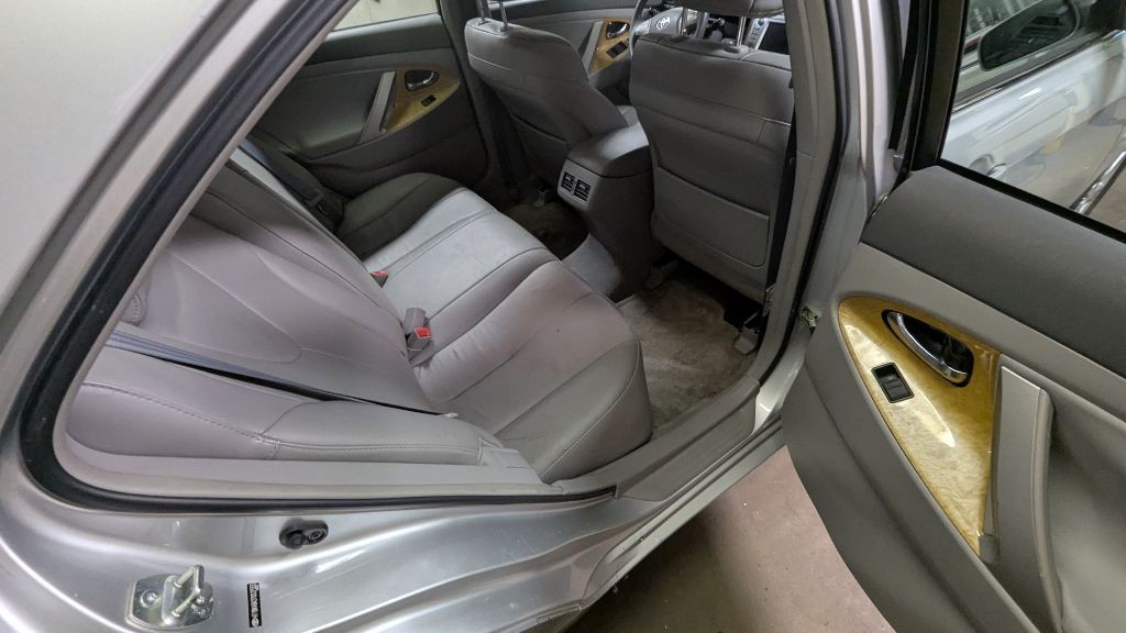 2007 Toyota Camry Image 6