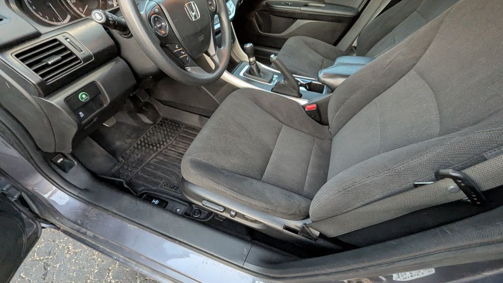 2014 Honda Accord Image 11