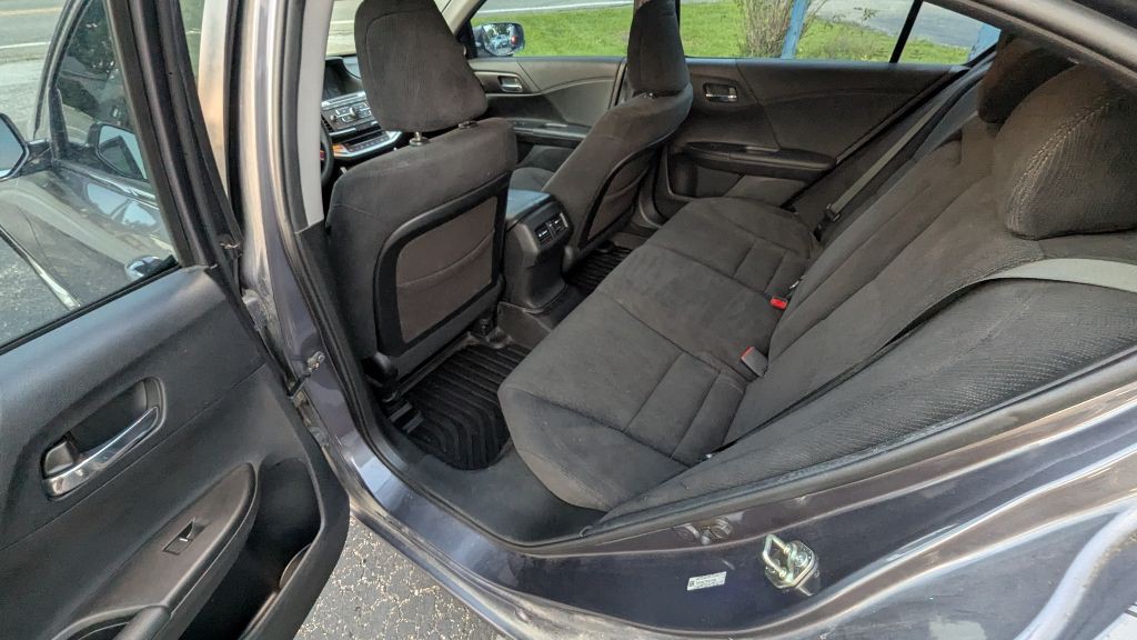 2014 Honda Accord Image 18