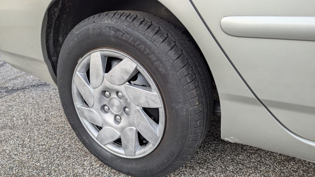 2004 Toyota Corolla Image 21