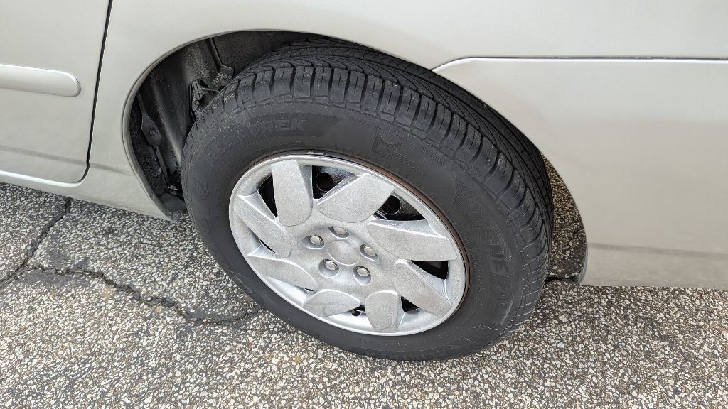 2004 Toyota Corolla Image 22