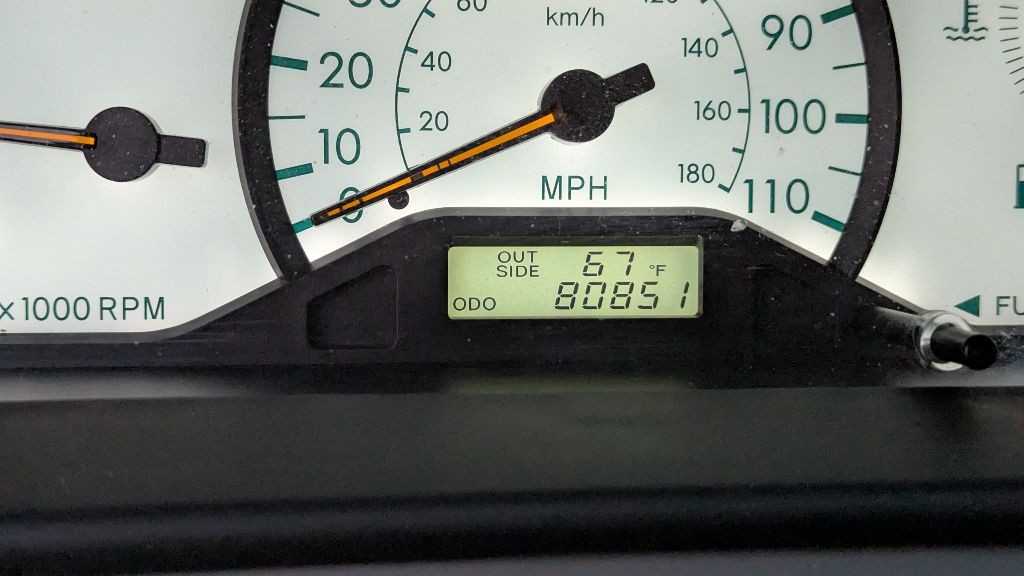 2004 Toyota Corolla Image 10