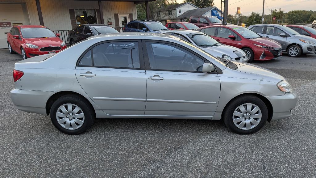 2004 Toyota Corolla Image 4