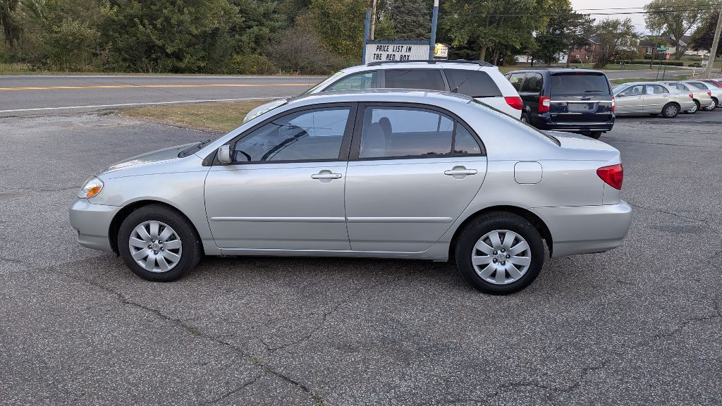 2004 Toyota Corolla Image 9