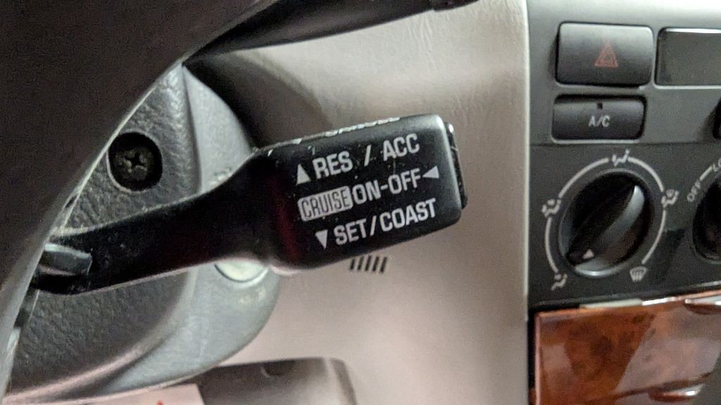 2004 Toyota Corolla Image 11
