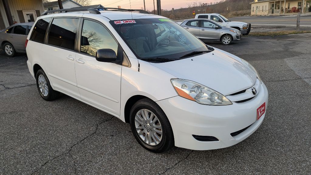 2008 Toyota Sienna Image 7