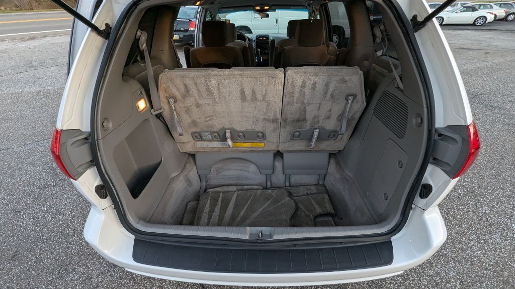 2008 Toyota Sienna Image 10
