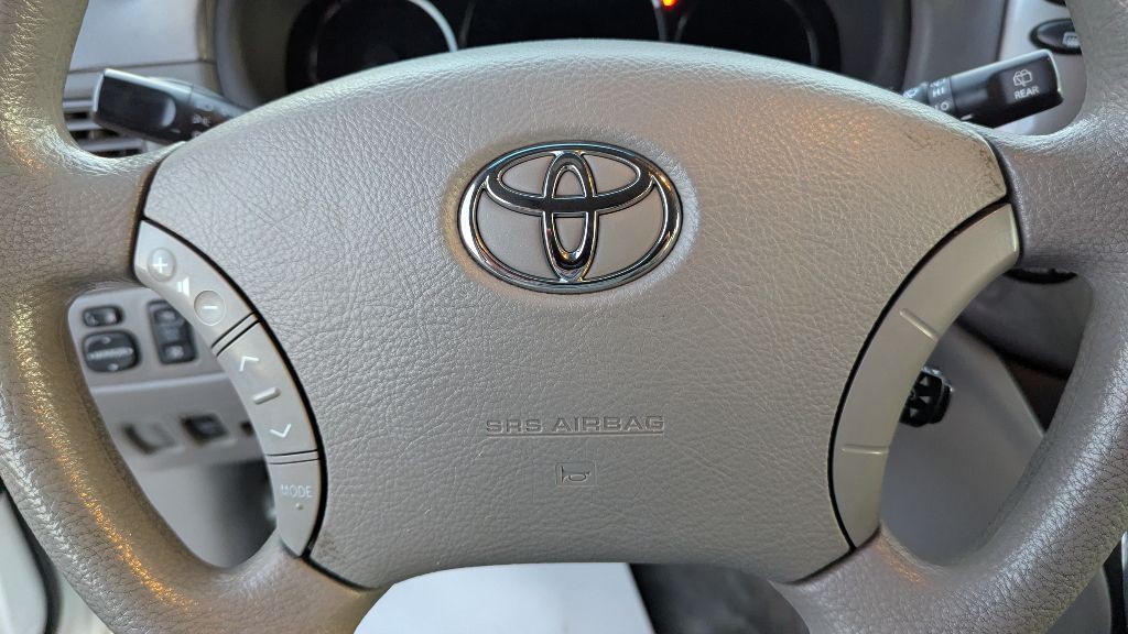 2008 Toyota Sienna Image 22