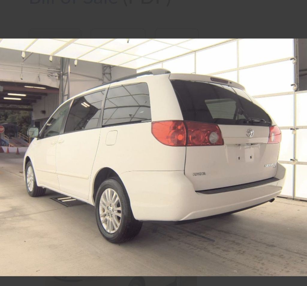 2008 Toyota Sienna Image 27