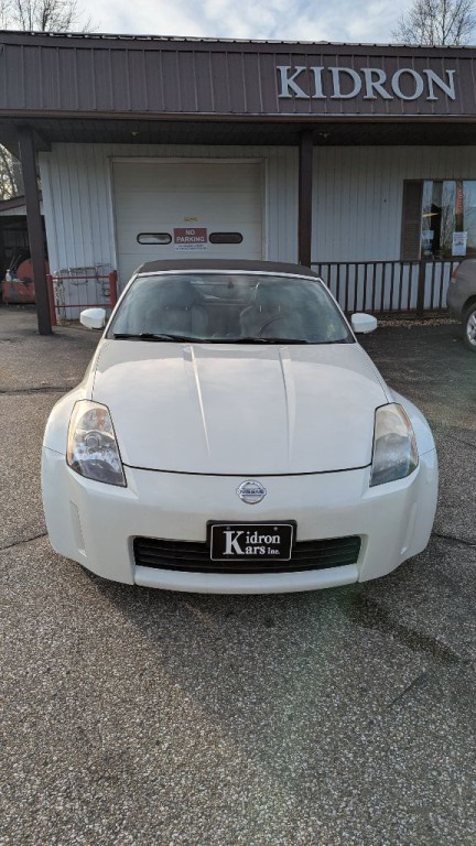 2005 Nissan 350Z Image 11