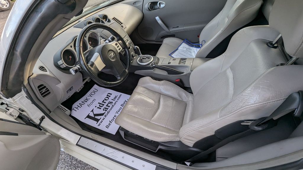 2005 Nissan 350Z Image 14