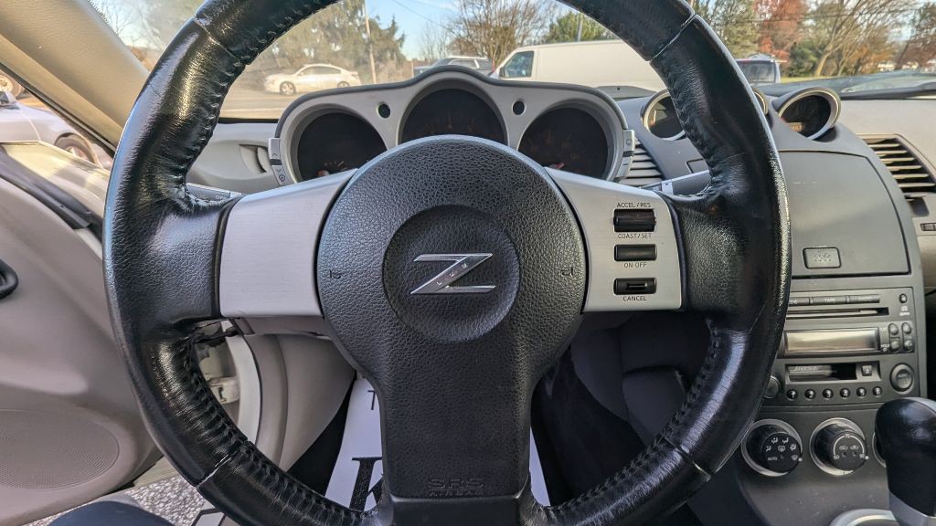 2005 Nissan 350Z Image 20