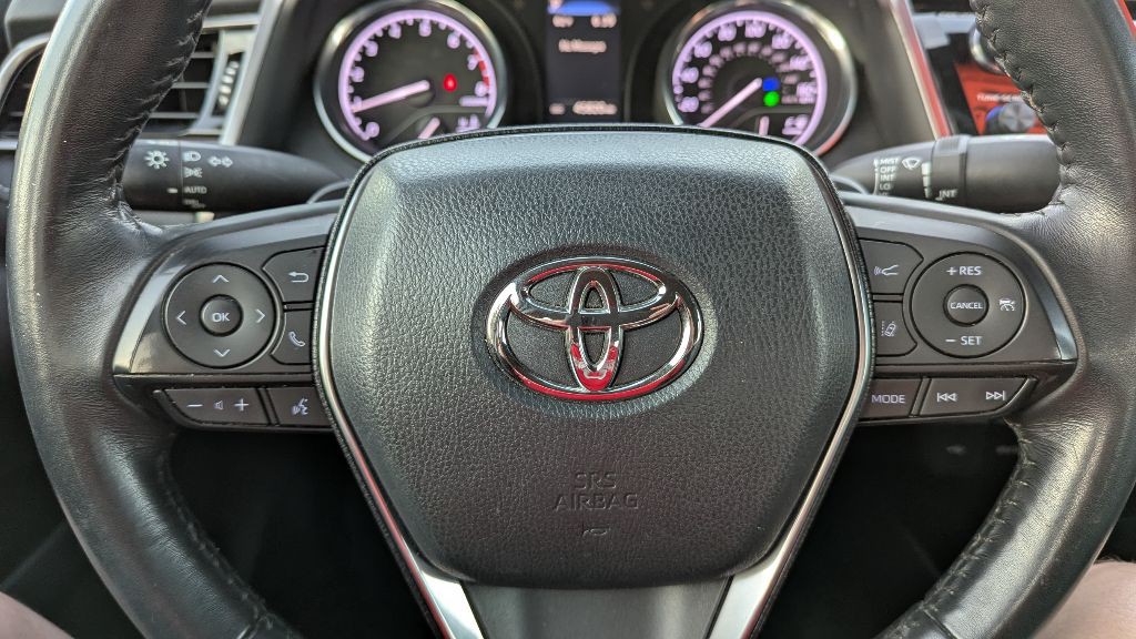 2020 Toyota Camry Image 25