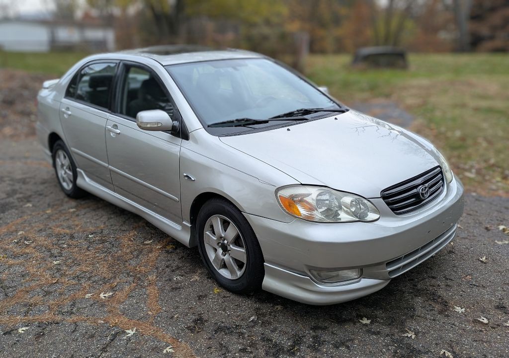 2003 Toyota Corolla Image 9
