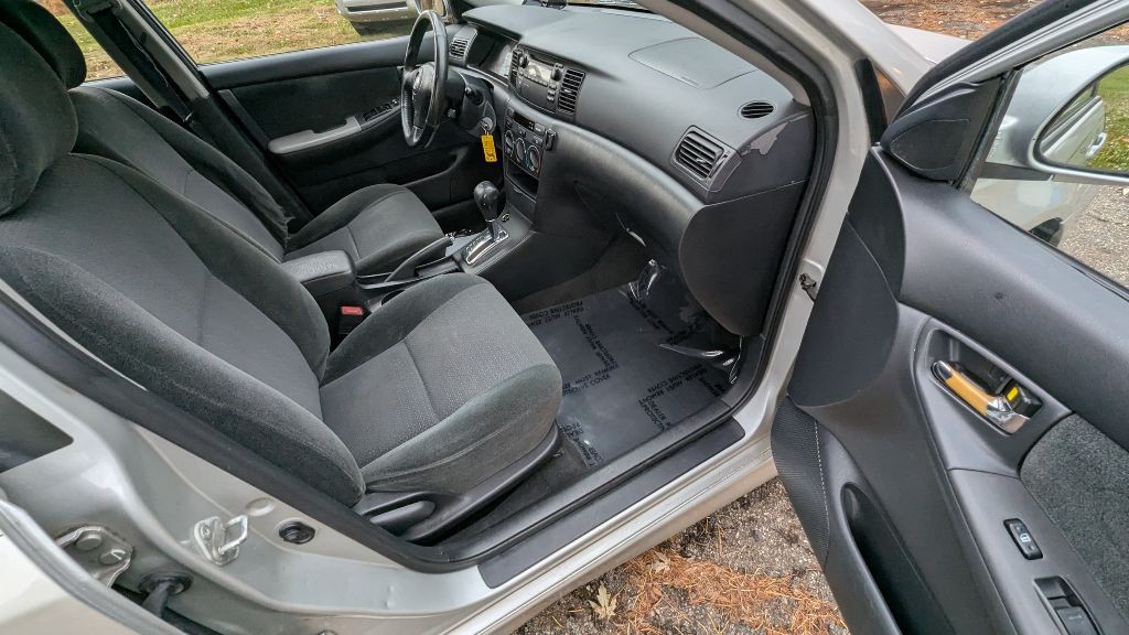 2003 Toyota Corolla Image 19