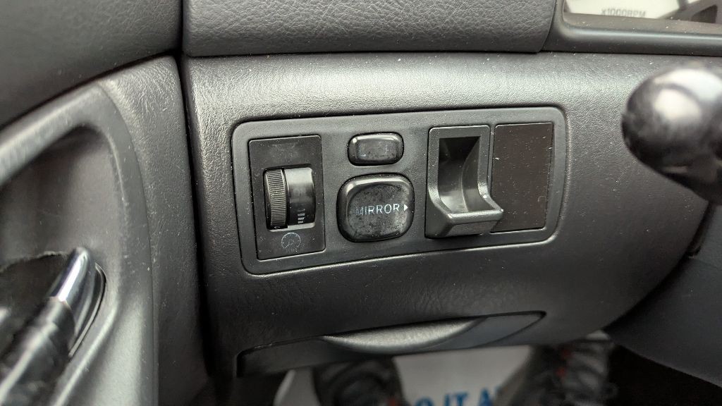 2003 Toyota Corolla Image 22