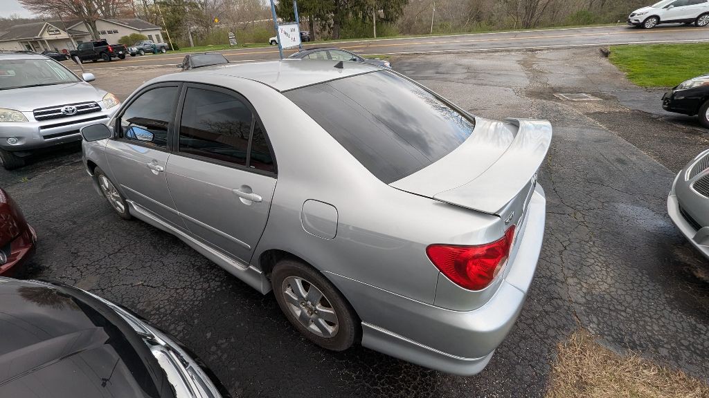 2005 Toyota Corolla Image 2