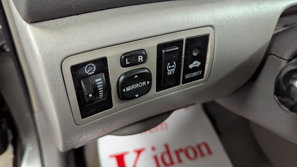 2007 Toyota Corolla Image 16