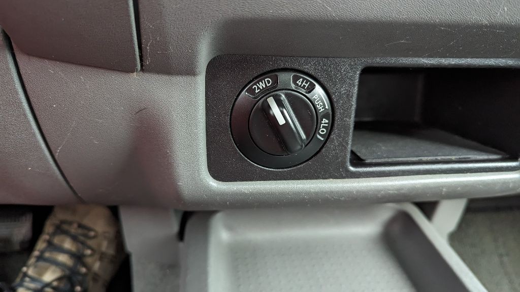 2006 Nissan Frontier Image 17