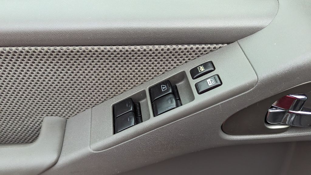 2006 Nissan Frontier Image 19