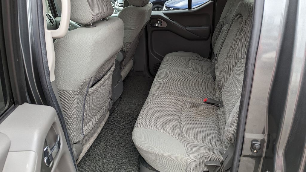 2006 Nissan Frontier Image 26
