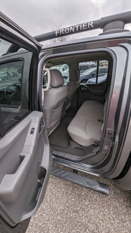 2006 Nissan Frontier Image 27